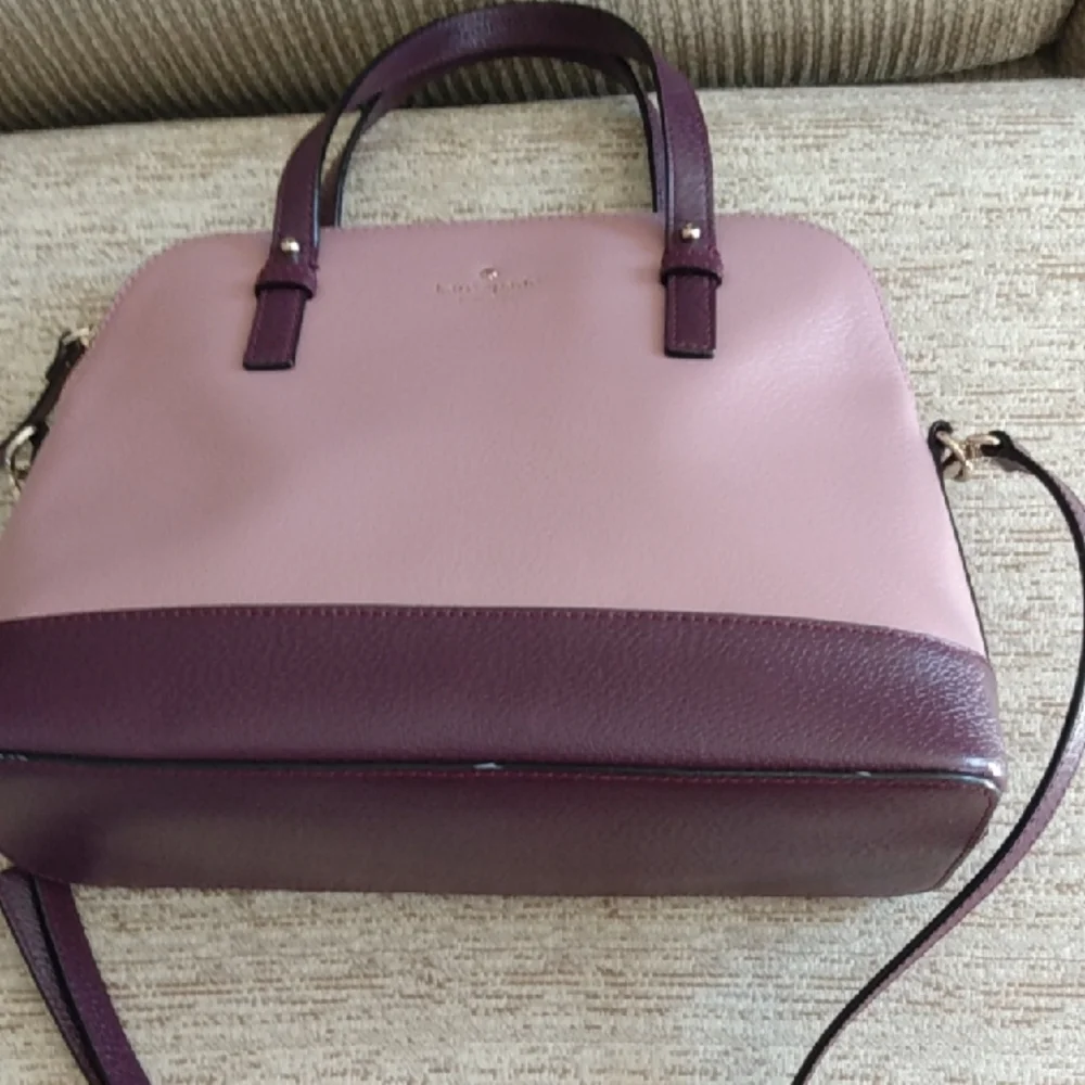 Kate Spade  Bag ...Like New condition - Picture 5 of 9